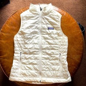 Patagonia NWT womens vest (embroidered)
